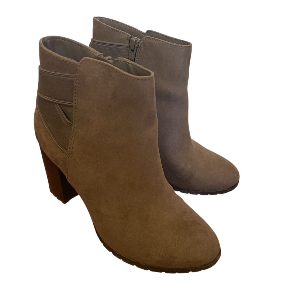 A New Day Suede Boots Size 7.5 Beige Classic Minimalist Staple Modern Neutral